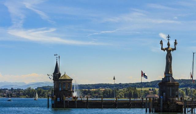 Hotel Schweizer Hof Lottstetten ภายนอก รูปภาพ